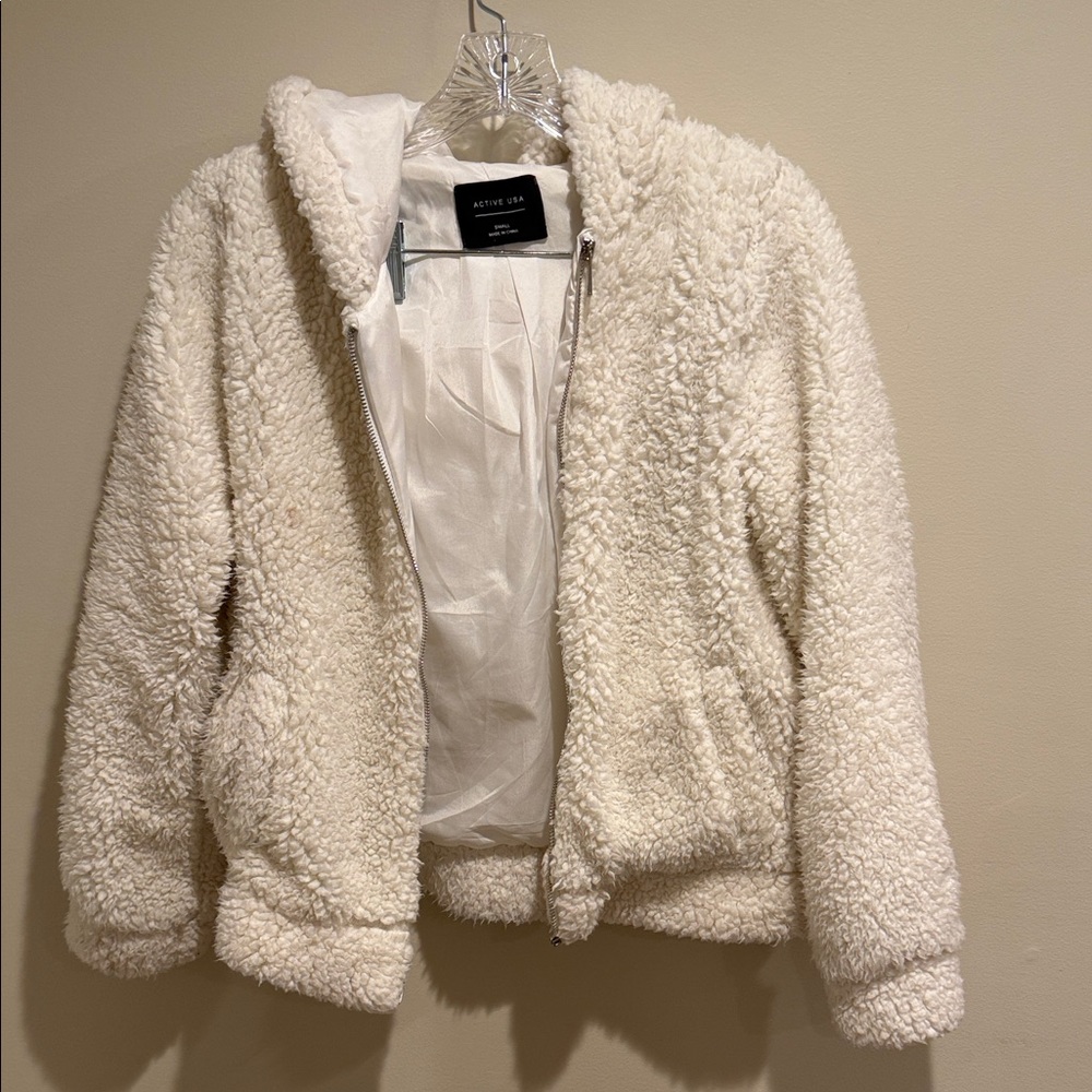 Active USA Cream Teddy Jacket small